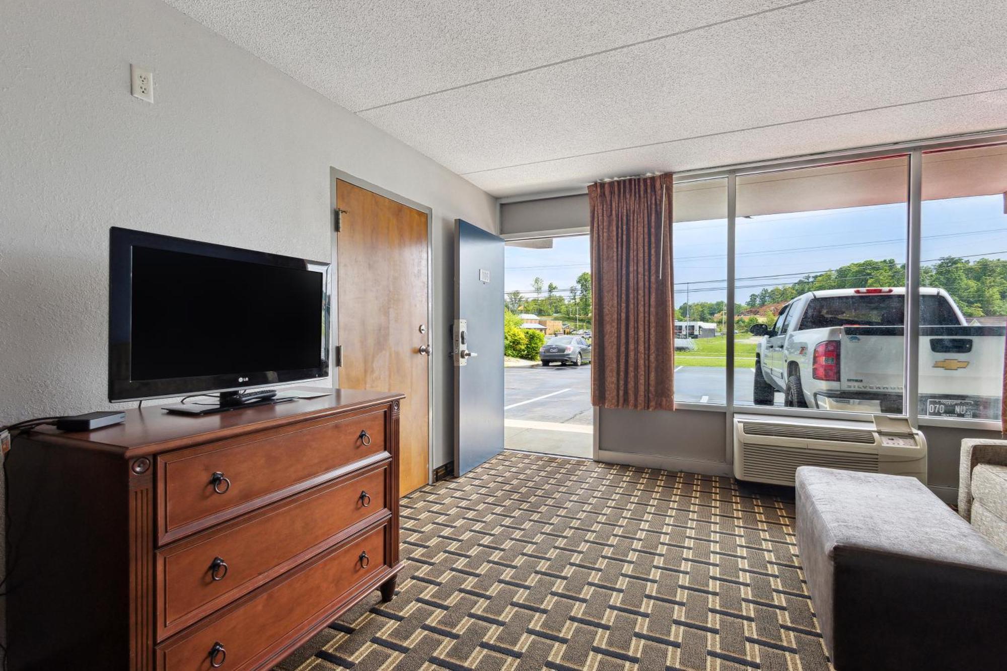 Relax Inn By Oyo Greeneville Near Hwy Us-321 Dış mekan fotoğraf
